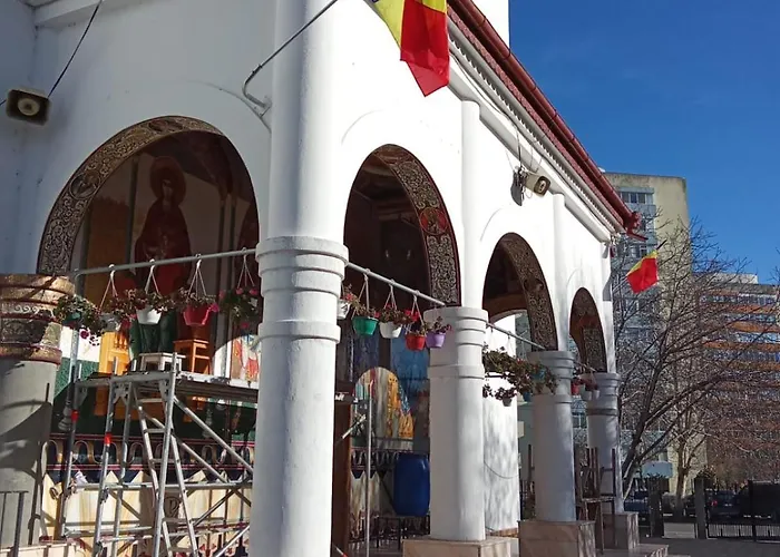 Budget-friendly 2br Near Mamaia With Free Ac Constanţa